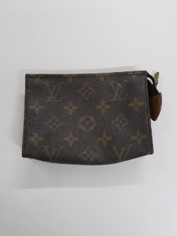 ヴィトンのポーチ買取