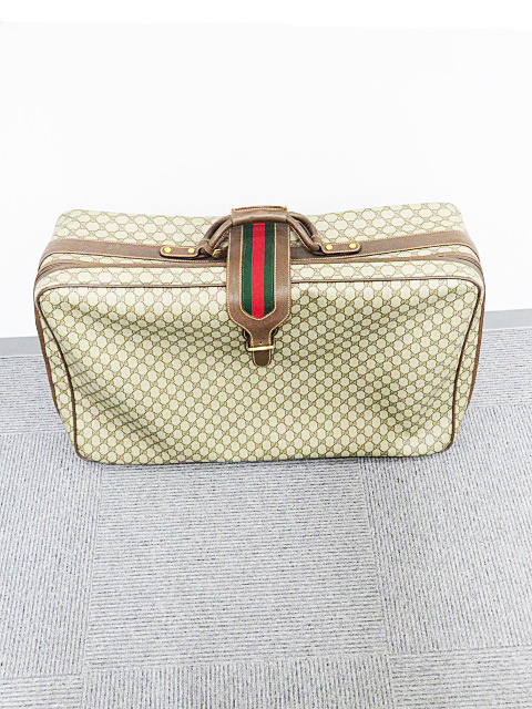 グッチ　衣装ケース　買取