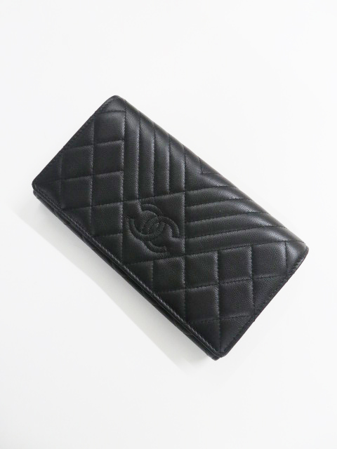 シャネル(CHANEL) 財布 高額買取~Vステッチ ラムスキンの二つ折り財布~