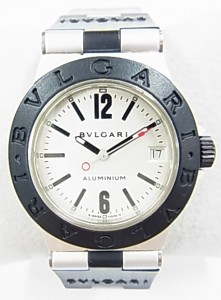 ブルガリ　ディアゴノ　アルミニウム　ＡＬ３２ＴＡ型の時計の買取