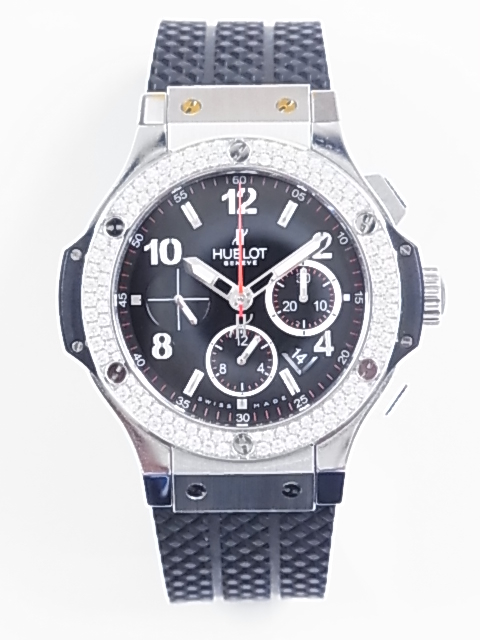 ウブロ ビッグバン 301.SX.130.RX.114型のダイヤ付き時計を買取